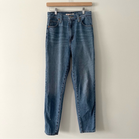 Levi’s High Waisted Mom Jean Size 26 - Picture 4 of 7